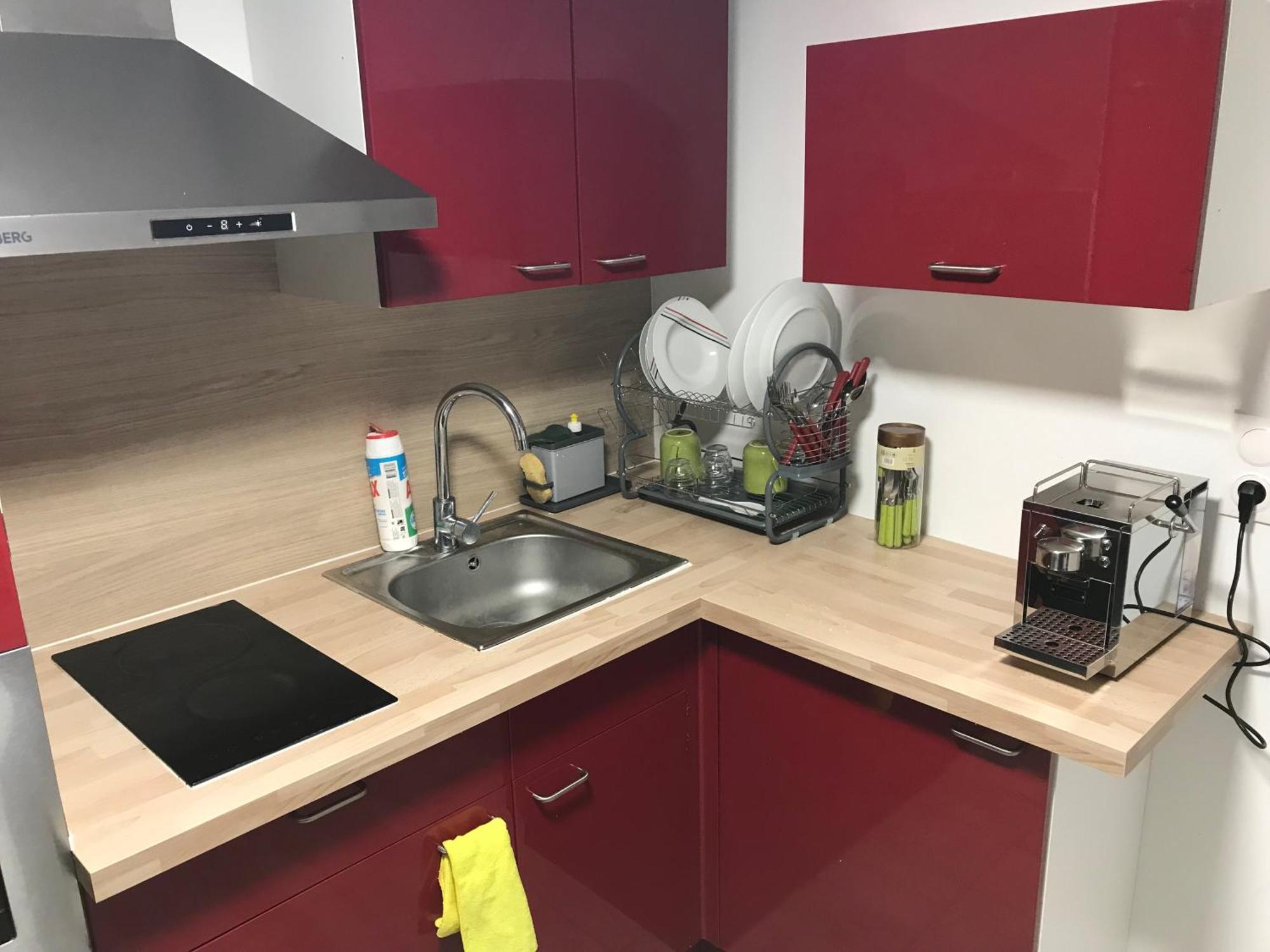 Lit Double, Espaces Partages, 10km De Paris, 2 Km Du Metro Homestay